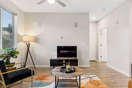 Paradise Cozysuites With Pool And Jacuzzi 11 Phoenix Exterior photo